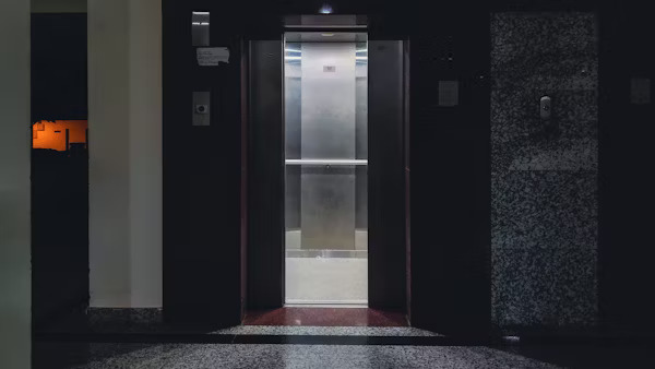 auto-door-elevator