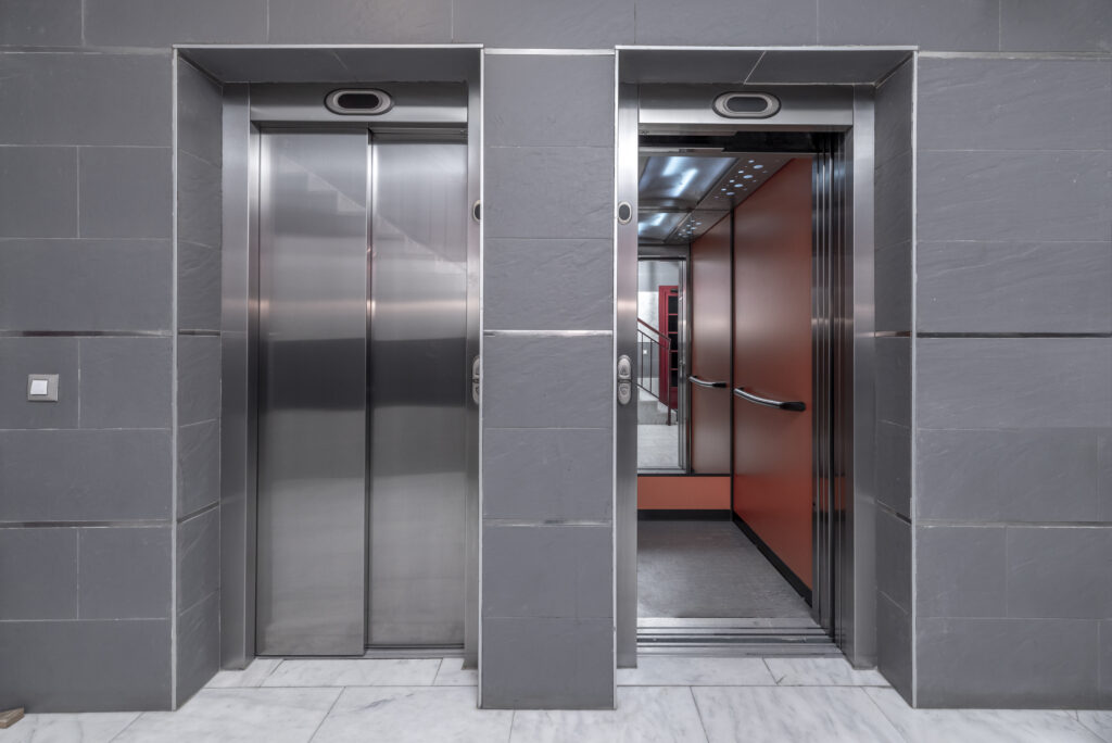 machine room elevator
